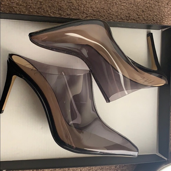 NWT Clear perspex pointy toe vinyl mule - Picture 2 of 6